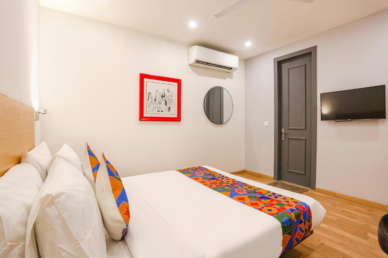 Hotel Fabexpress D2 Paschim Vihar Delhi  Exterior foto